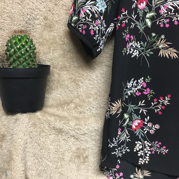 Women’s floral-print blouse - Picture 2 of 3